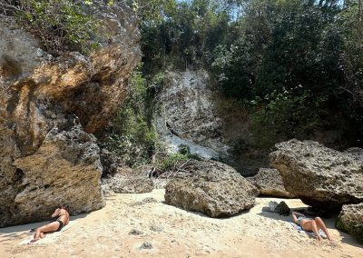 Pantai Padang Padang, Bali