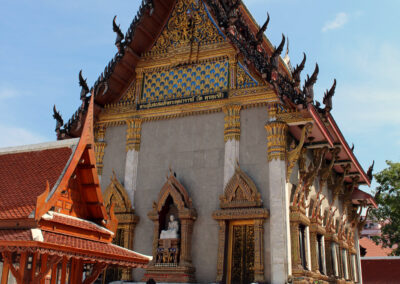 Wat Intharawihan, Bangkok