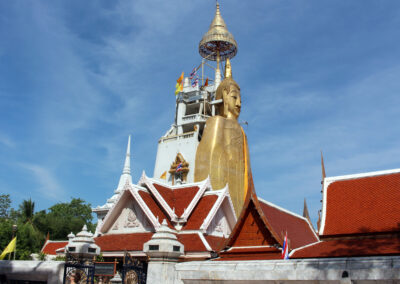 Wat Intharawihan, Bangkok